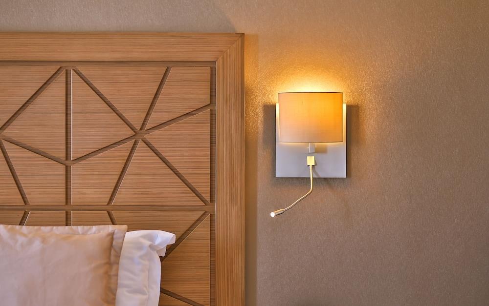 Ramada Istanbul Taksim photo 2