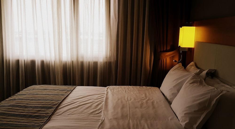 Kent Hotel Istanbul photo 2