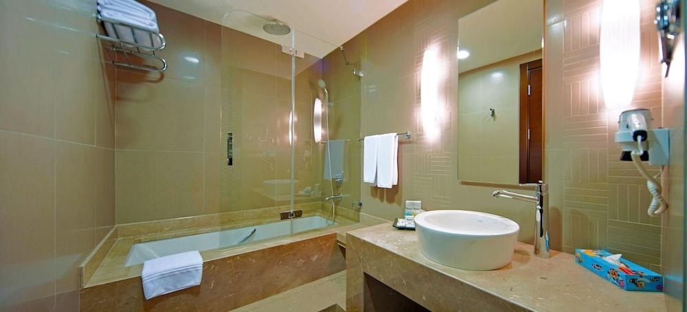 The Green Park Pendik Hotel & Convention Center photo 3