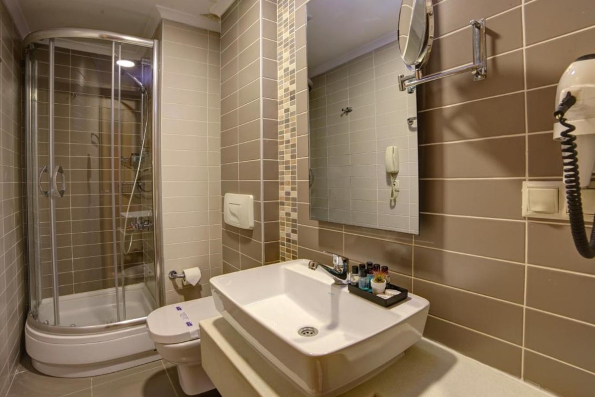 ALMINA HOTEL photo 2