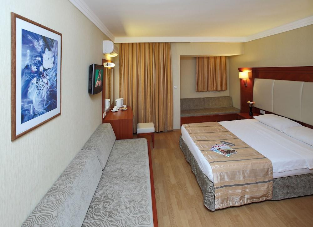 Julian Club Hotel photo 2
