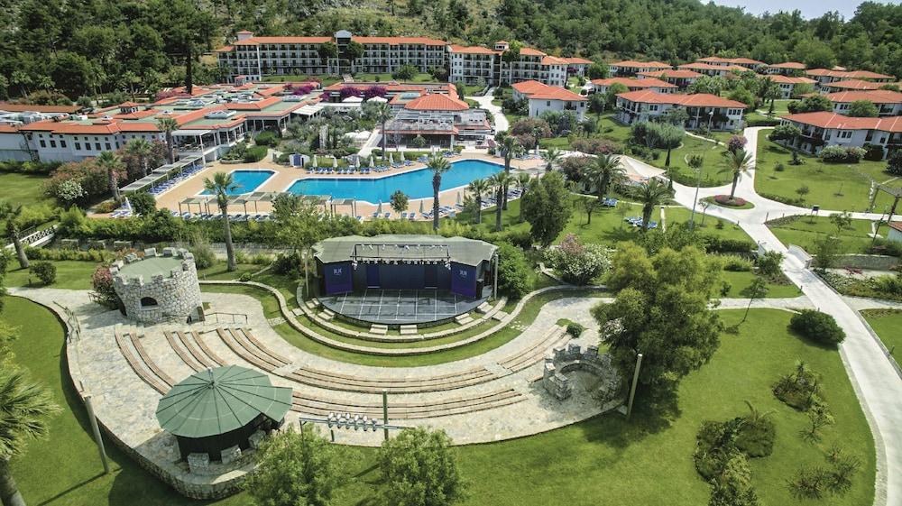 TUI BLUE Sarigerme Park photo 2