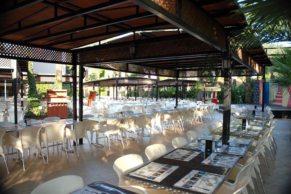 Smart Voxx Resort Hotel