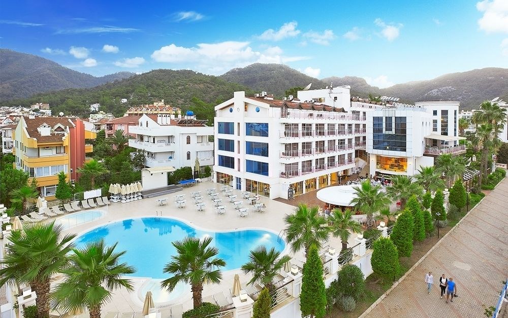 IDEAL PEARL HOTEL