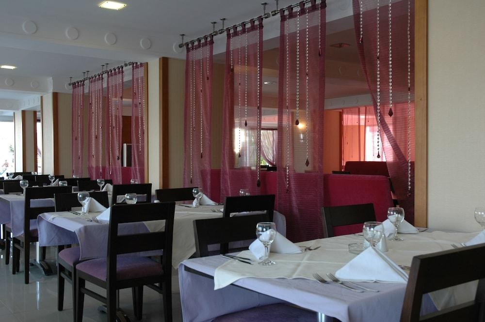 IDEAL PEARL HOTEL photo 2