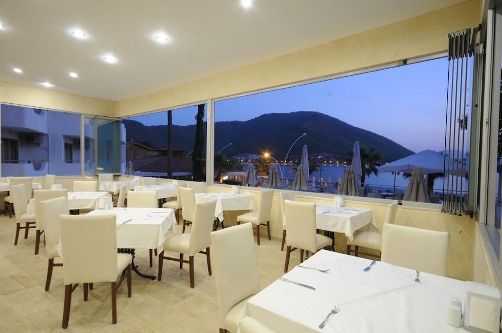 Marbas Select Beach +14 Adult Only photo 2