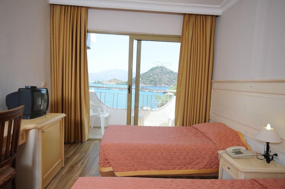 Marbas Select Beach +14 Adult Only photo 3