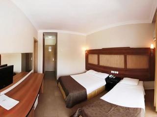 Club Munamar Beach Resort photo 2