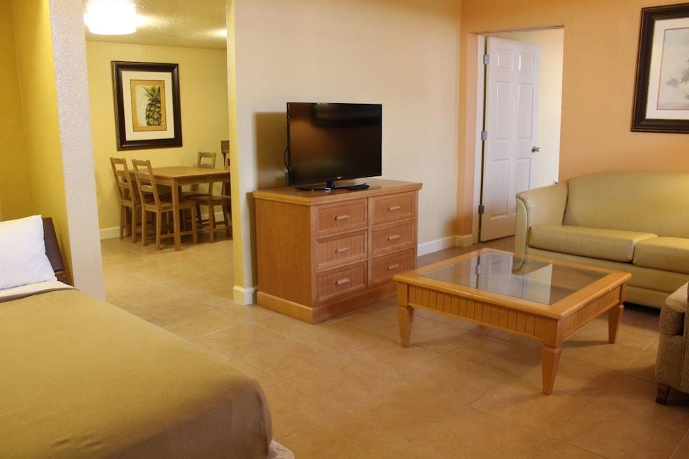 CELEBRATION SUITES photo 4