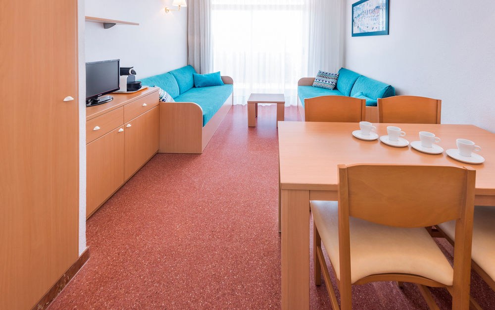 Cye Holiday Centre photo 1