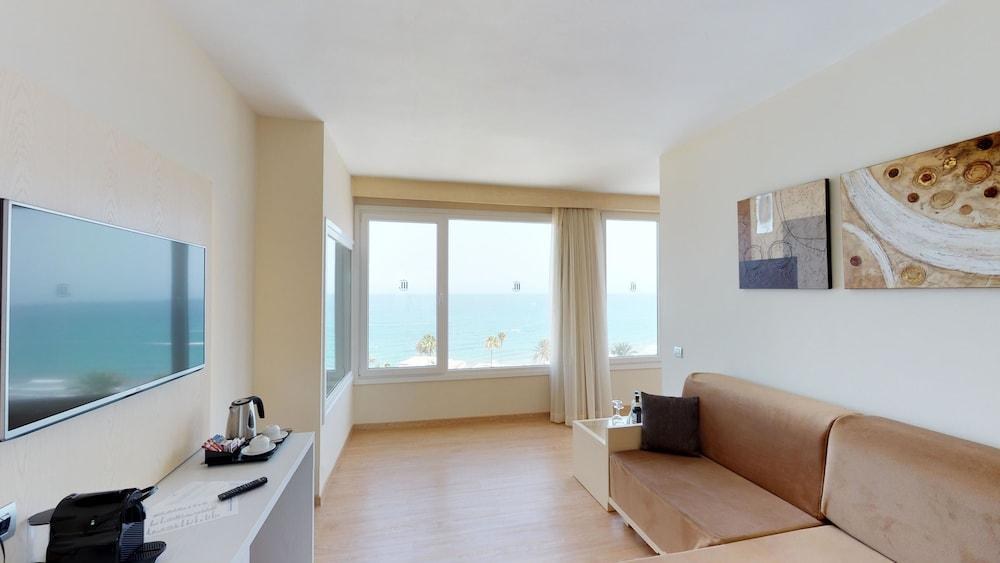 HL Suitehotel Playa del Inglés photo 2
