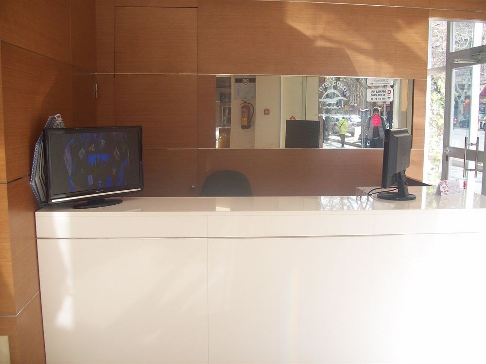 Amic Colon photo 1