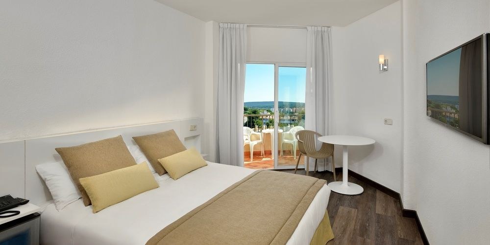 Sol Palmanova-Mirlos Tordos photo 1
