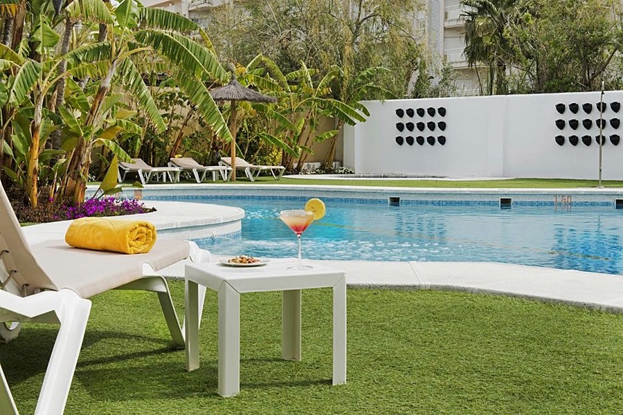 ELBA MOTRIL BEACH & BUSINESS HOTEL