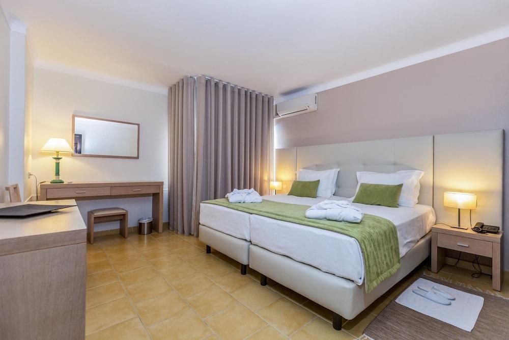 Santa Eulália Hotel Apartamento & Spa photo 2