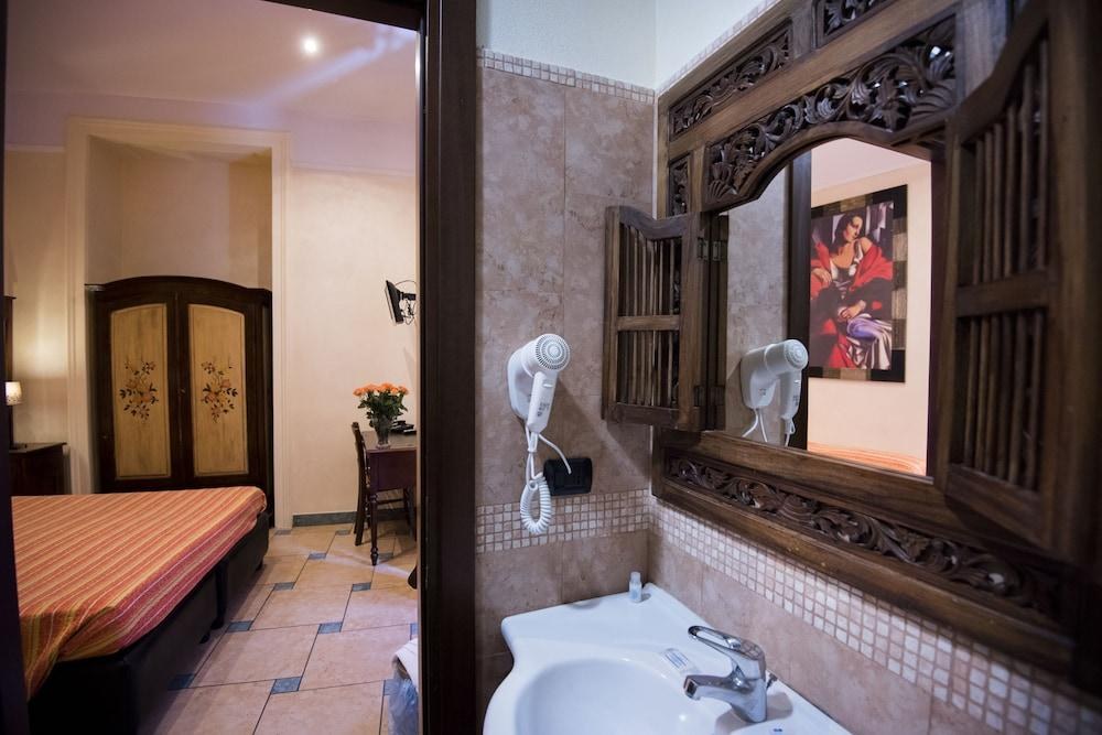 HOTEL SCHILIZZI photo 2