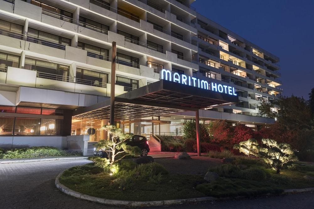 MARITIM HOTEL BELLEVUE photo 2