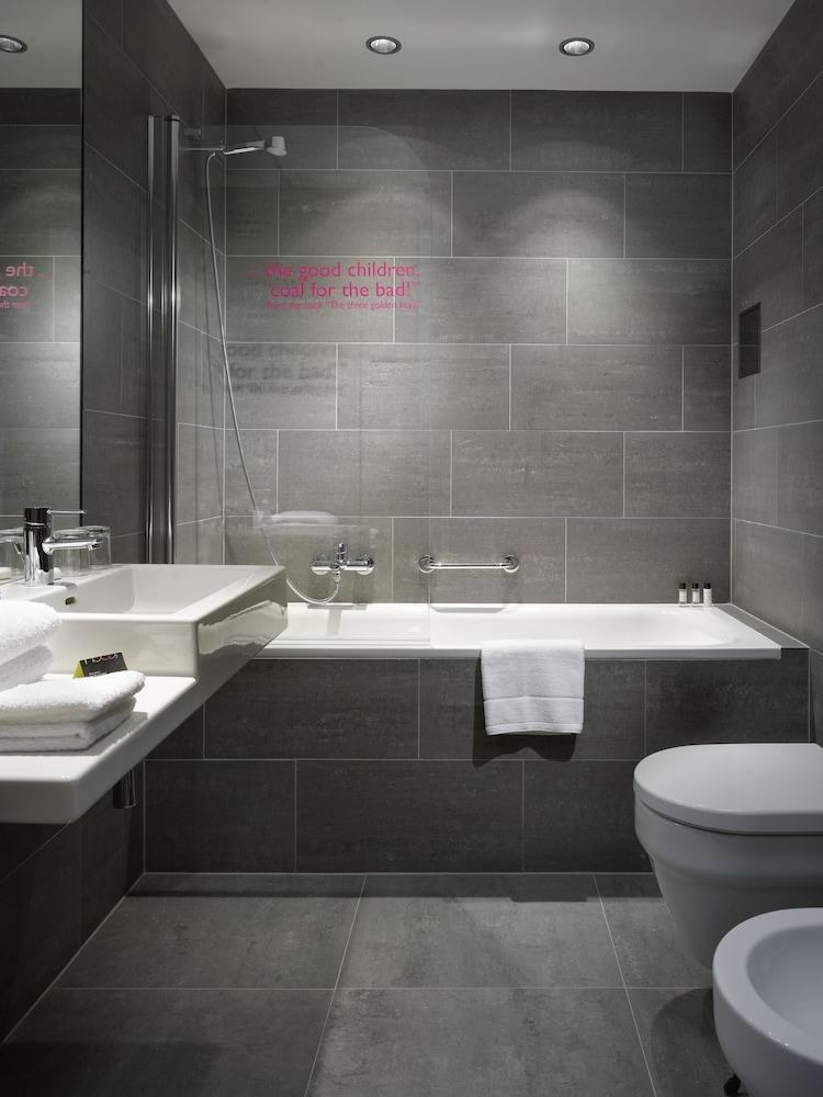 MOODS BOUTIQUE HOTEL photo 2