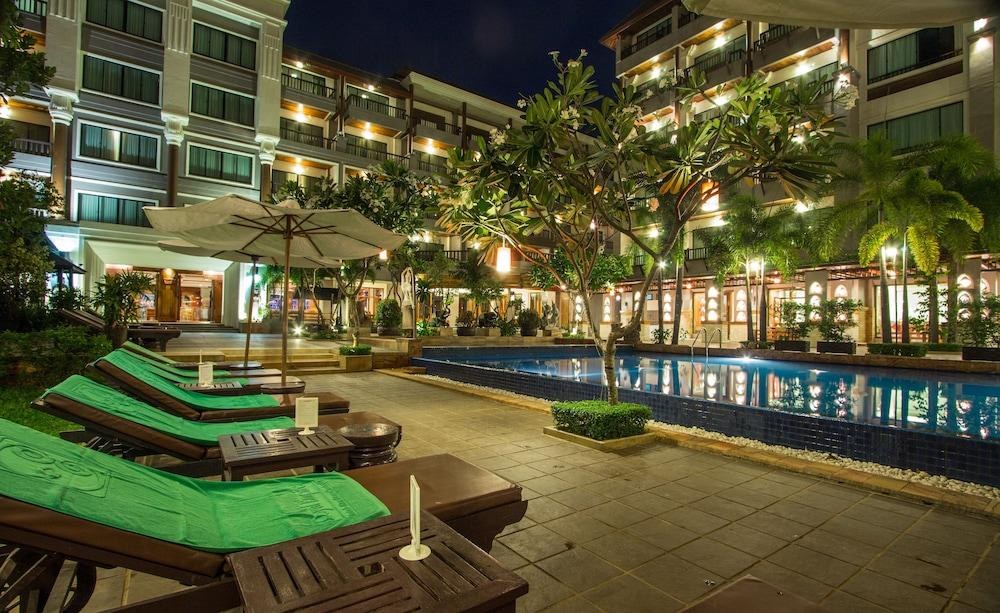 Royal Empire Hotel photo 3