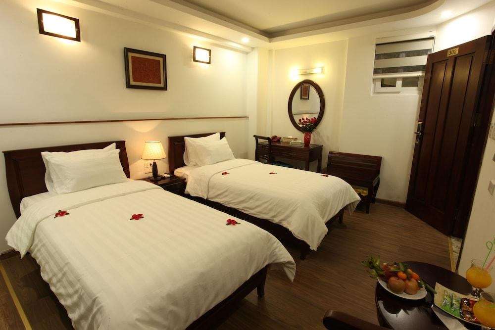 CHARMING 2 HOTEL photo 2