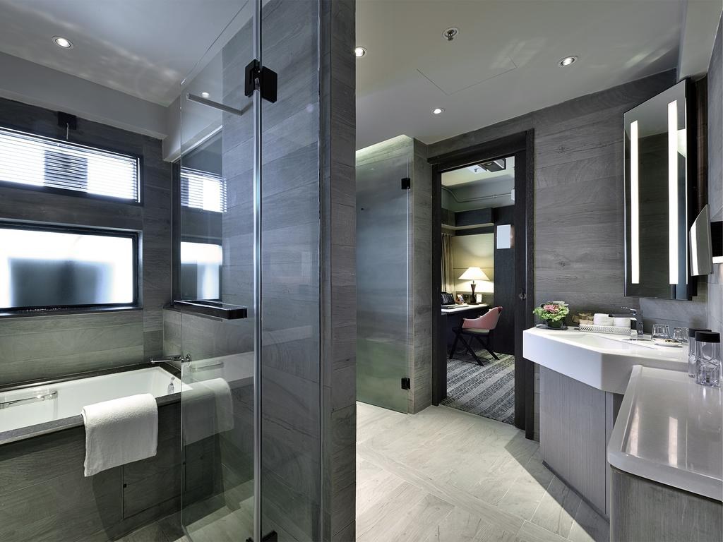 XI HOTEL photo 3
