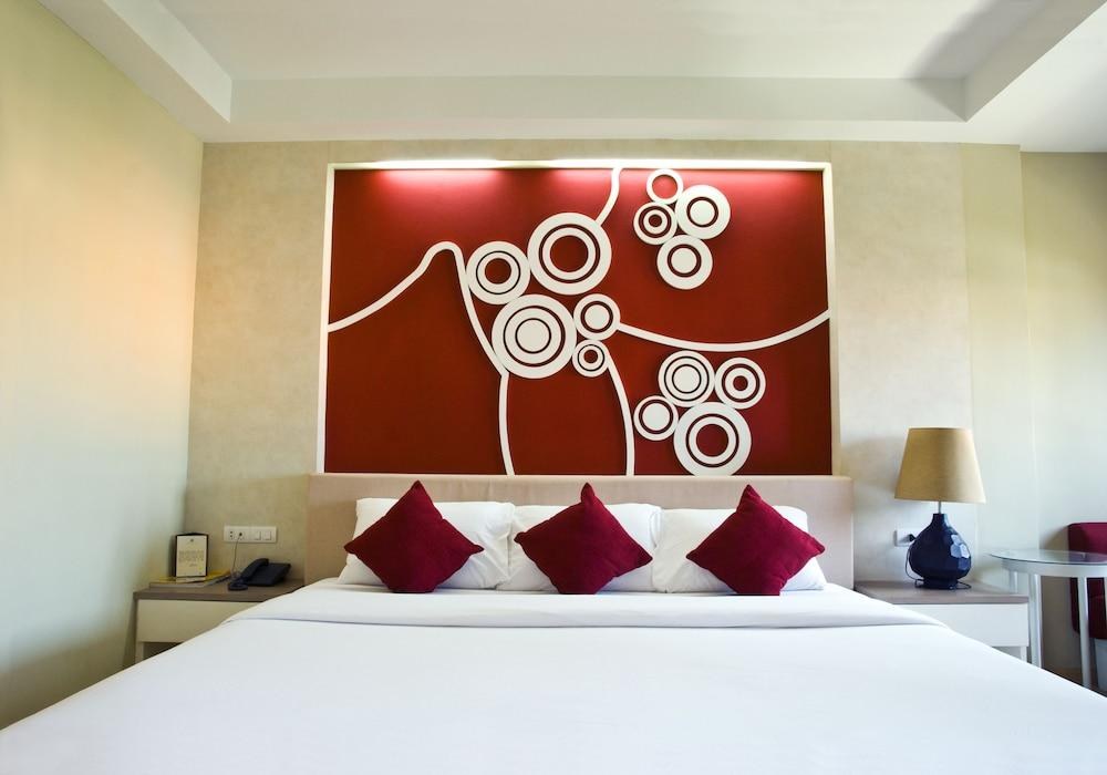 LANTANA PATTAYA HOTEL & RESORT