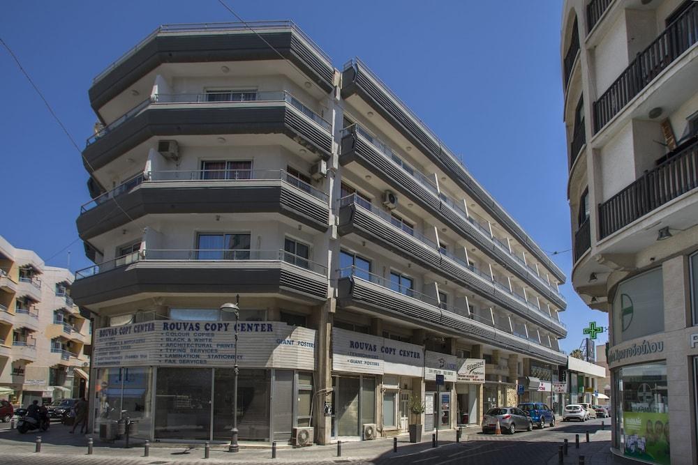 Blazer Residence photo 4