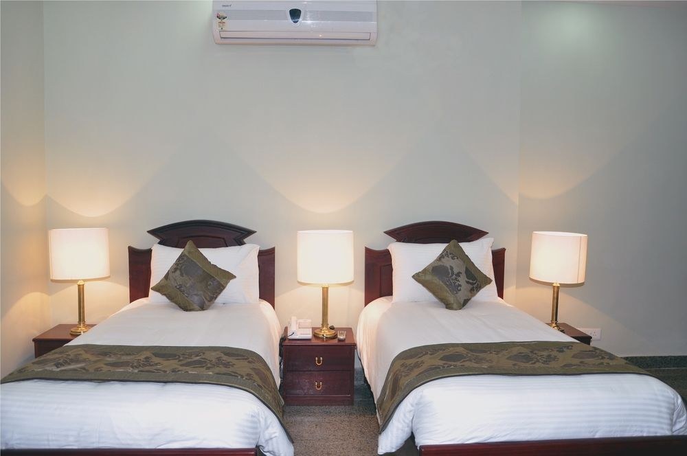 FOREST GREEN HOTEL