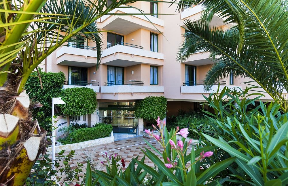 Globales Apartamentos Nova