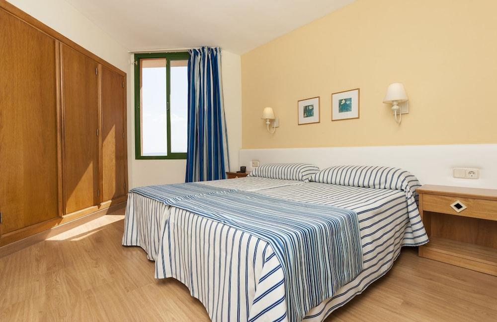 Globales Apartamentos Nova photo 3