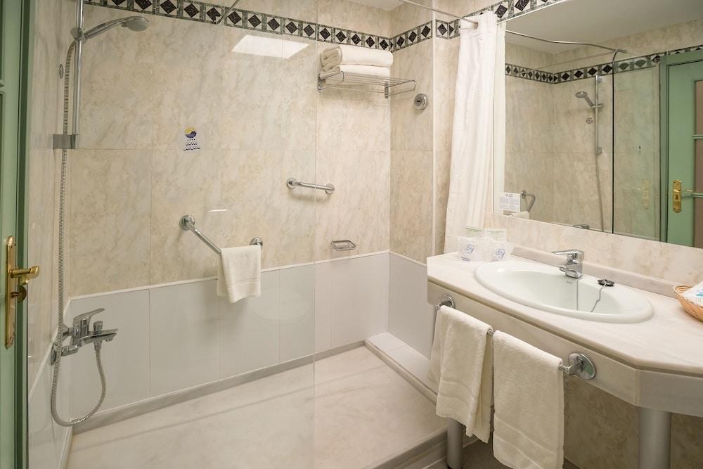 ANGELA HOTEL photo 3