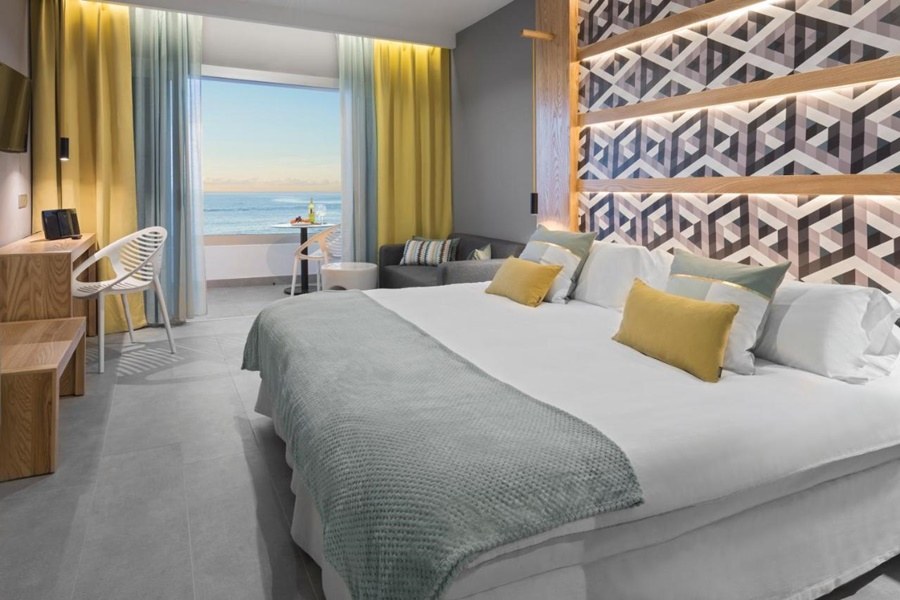 ATLANTIC MIRAGE SUITE & SPA photo 1