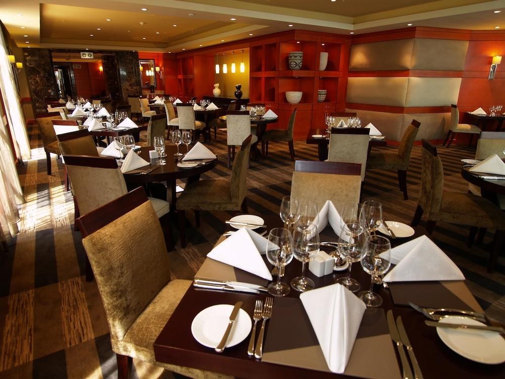INTERCONTINENTAL O.R. TAMBO AIRPORT photo 4