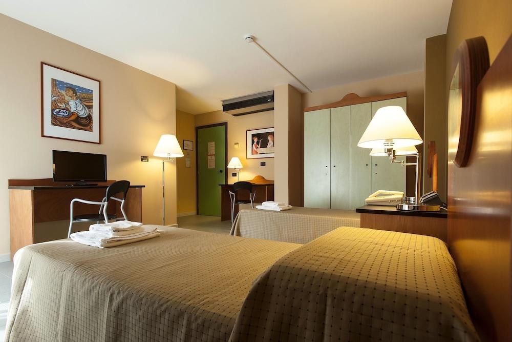 ALBERGO ATHENAEUM photo 2