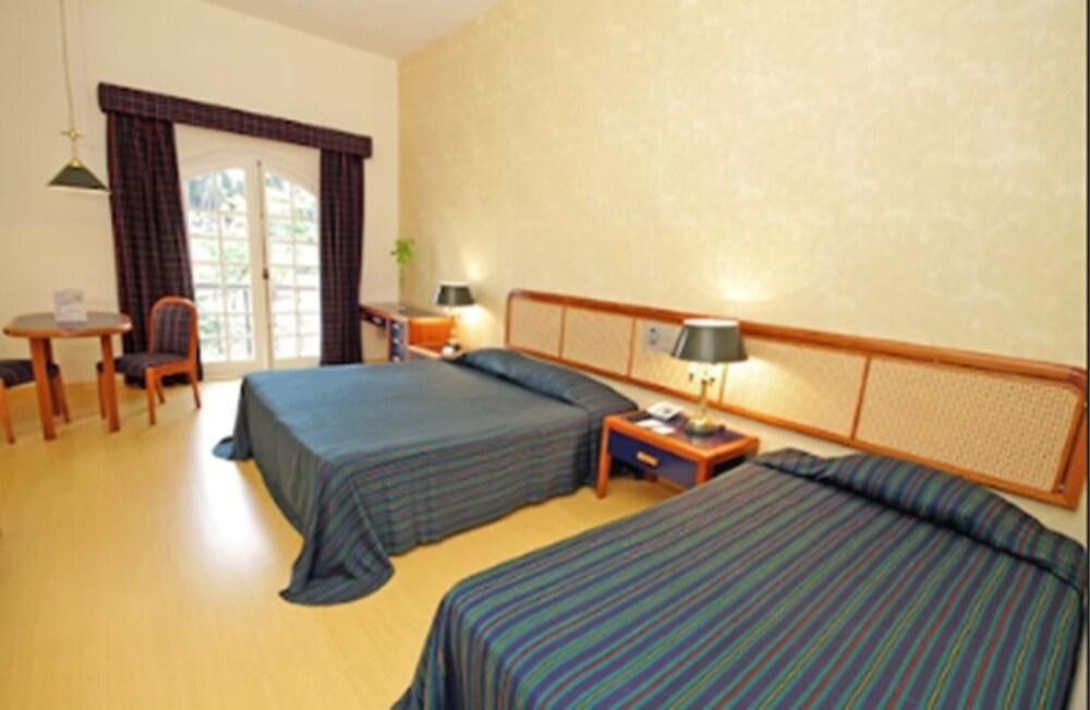 SAN RAPHAEL COUNTRY HOTEL photo 4