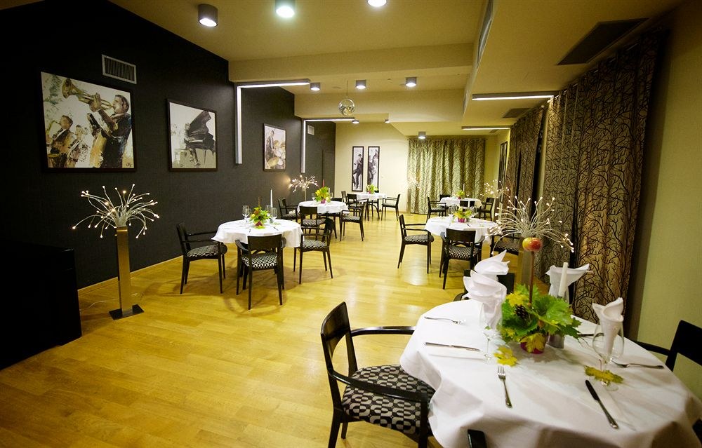CENTRUM HOTEL