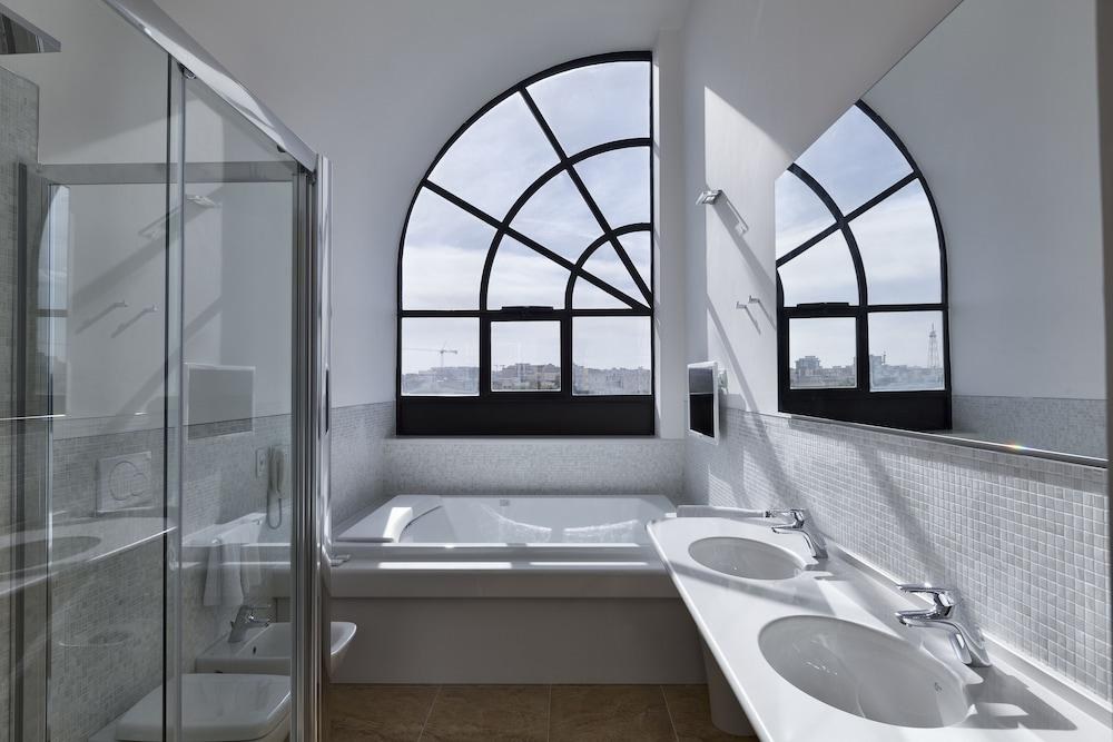 MERCURE VILLA ROMANAZZI CARDUCCI photo 3