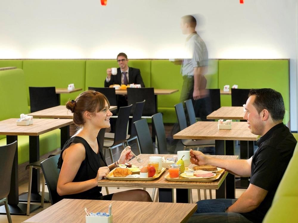 IBIS BRUSSELS CENTRE GARE MIDI HOTEL photo 1