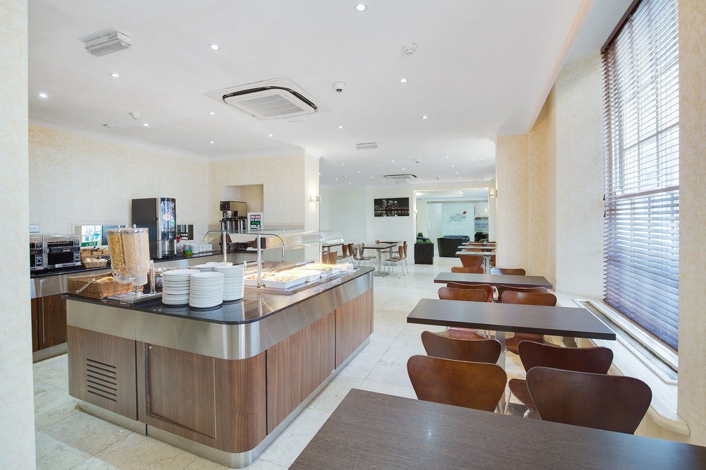 Queens Park Hotel photo 1