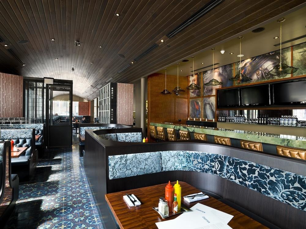 THOMPSON TORONTO HOTEL photo 4
