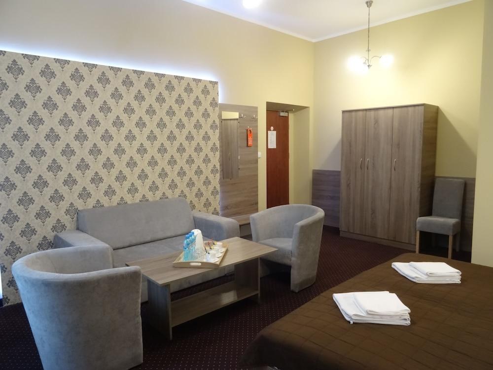 MAKSYMILIAN HOTEL photo 4