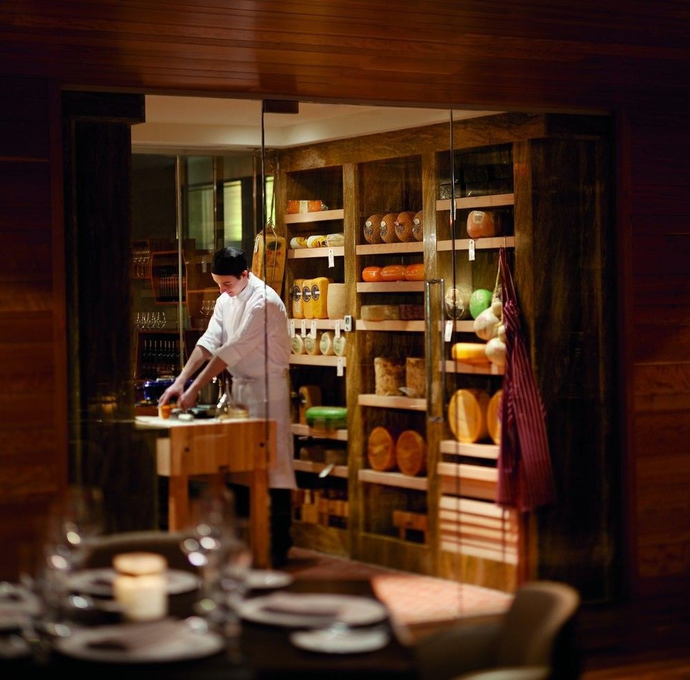 THE RITZ-CARLTON, TORONTO photo 2