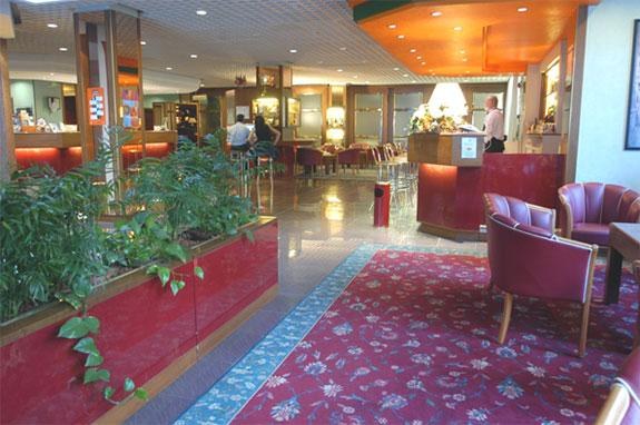 HOTEL MAXIM photo 1