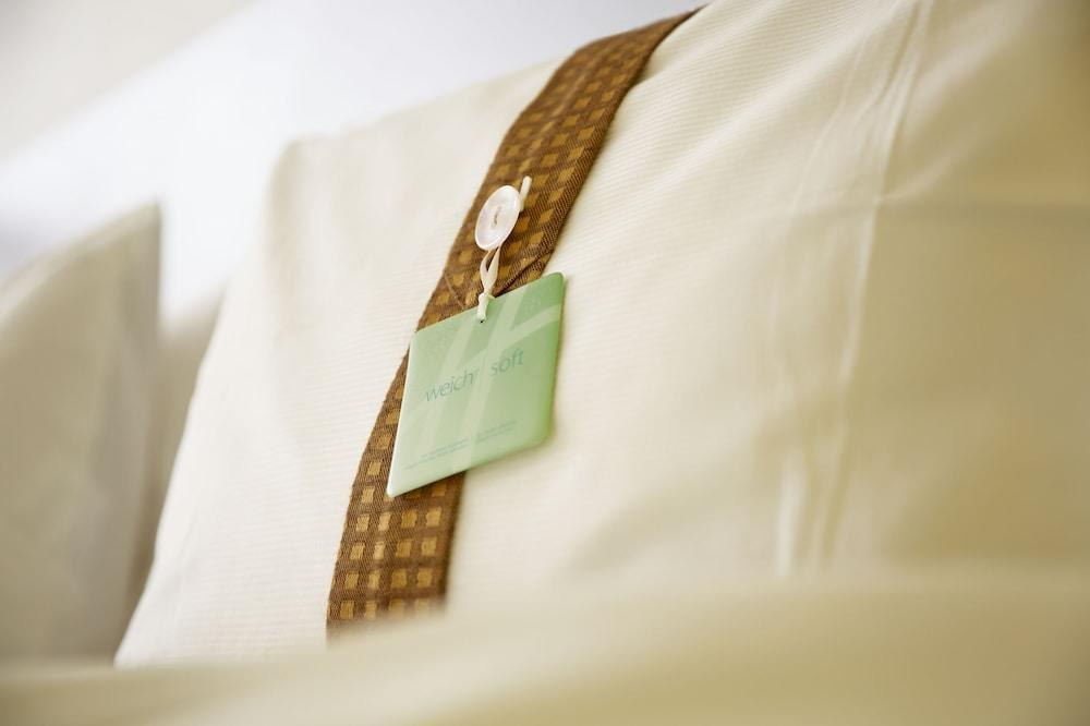 HOLIDAY INN MESSE photo 2