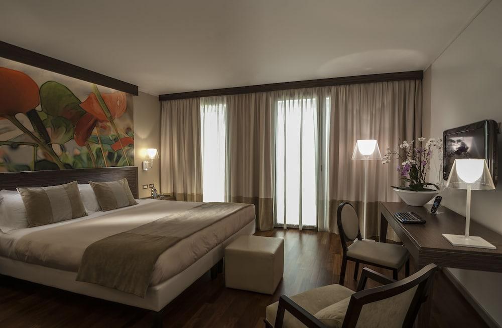 RAMADA PLAZA HOTEL MILAN photo 2
