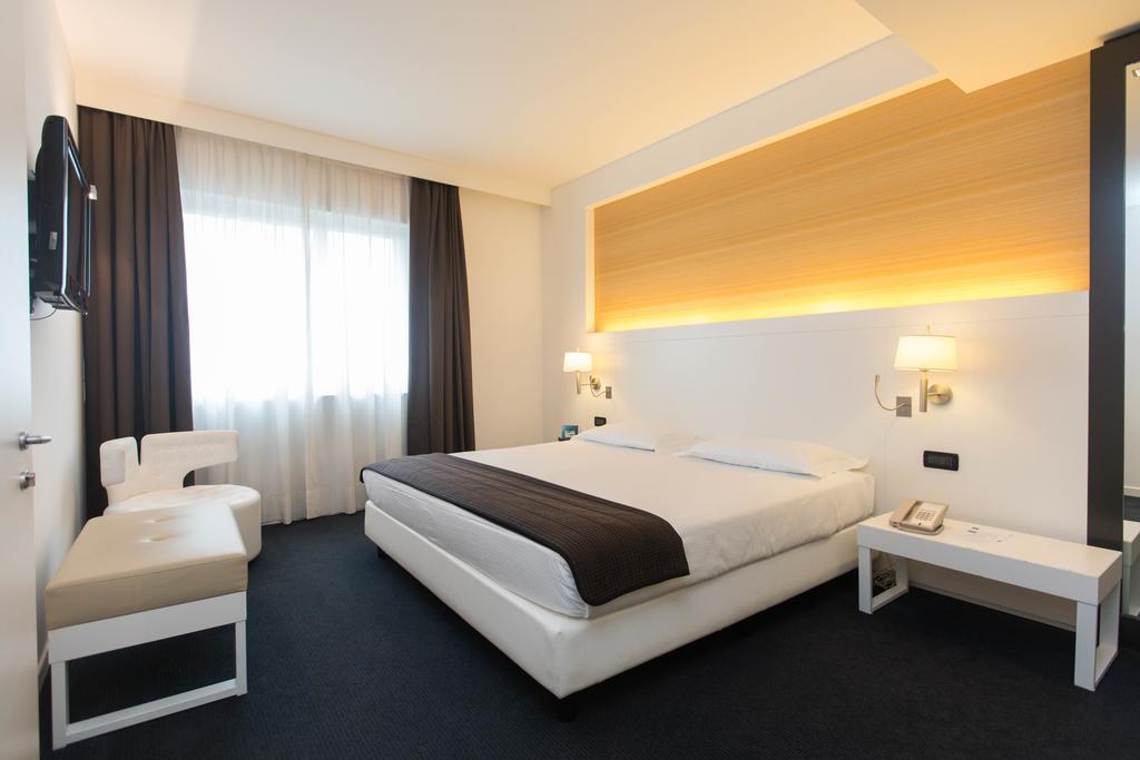 IH HOTELS ROMA Z3 photo 2