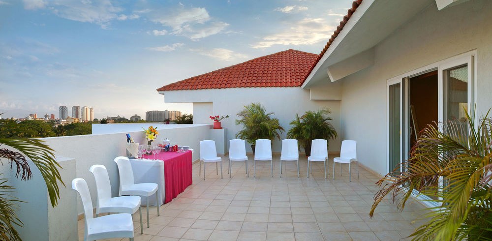 COMFORT INN PUERTO VALLARTA photo 1