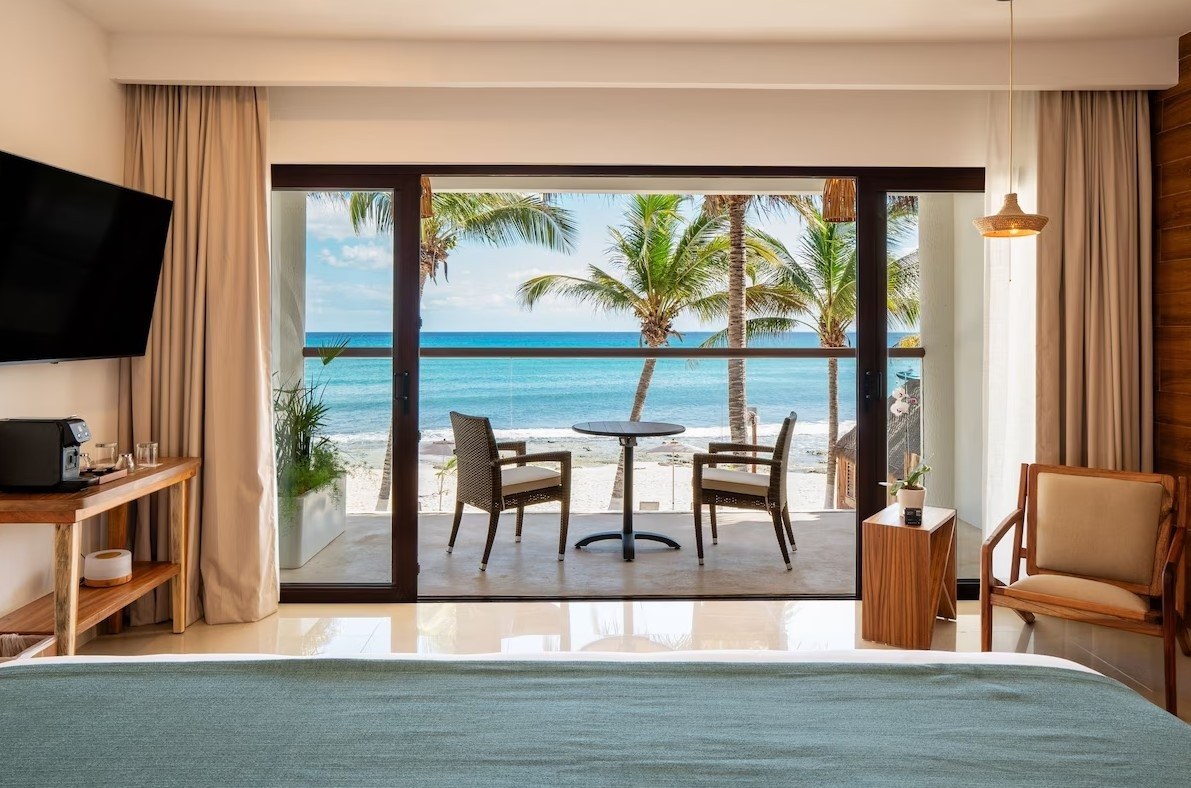 THE BEACHFRONT BY THE FIVES HOTELS-ADULTS ONLY photo 2