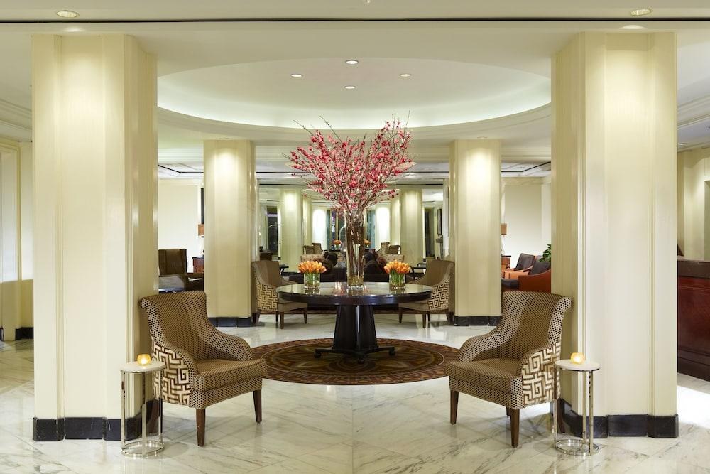 OMNI BERKSHIRE PLACE photo 2