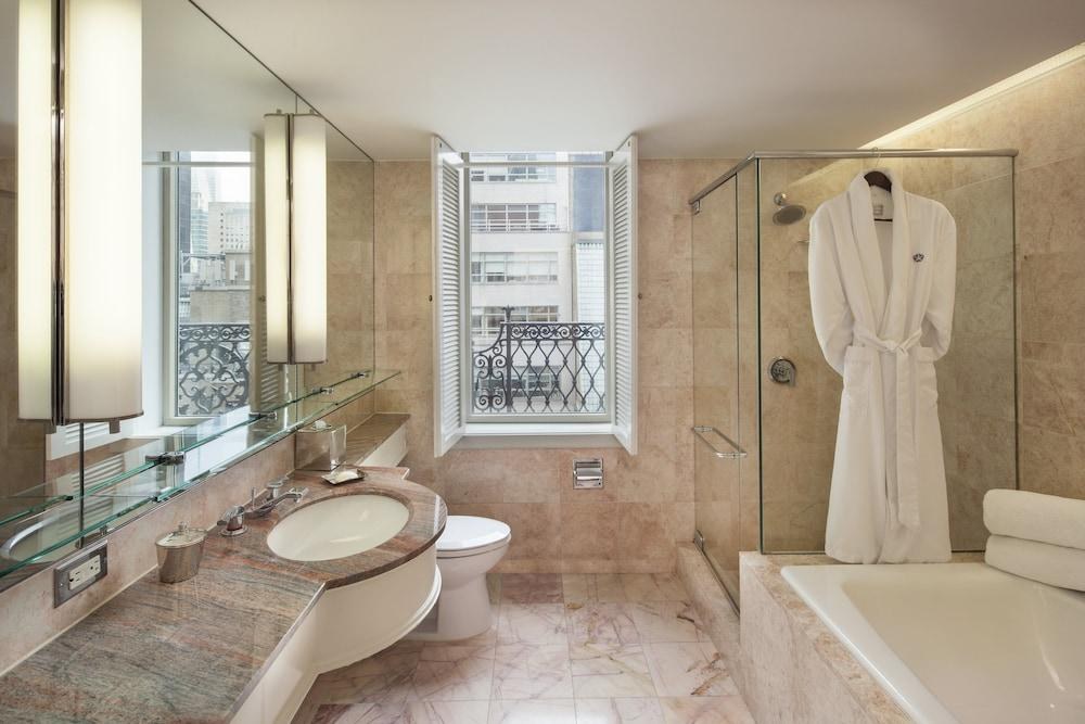 OMNI BERKSHIRE PLACE photo 4